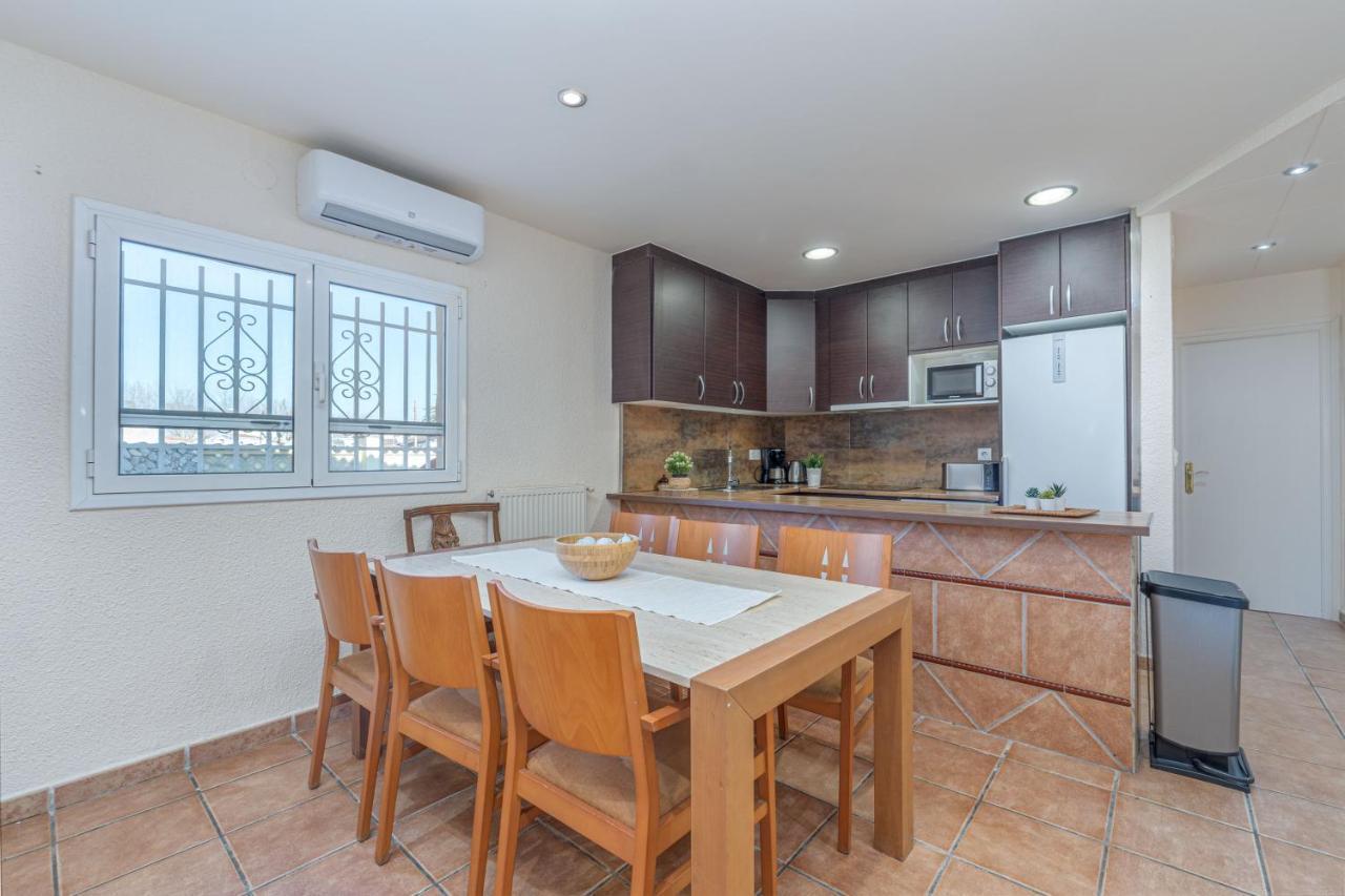 Goldhome - Carlit - Casa 9 Habitaciones, Piscina Privada, Sala De Juegos Empuriabrava Exteriör bild