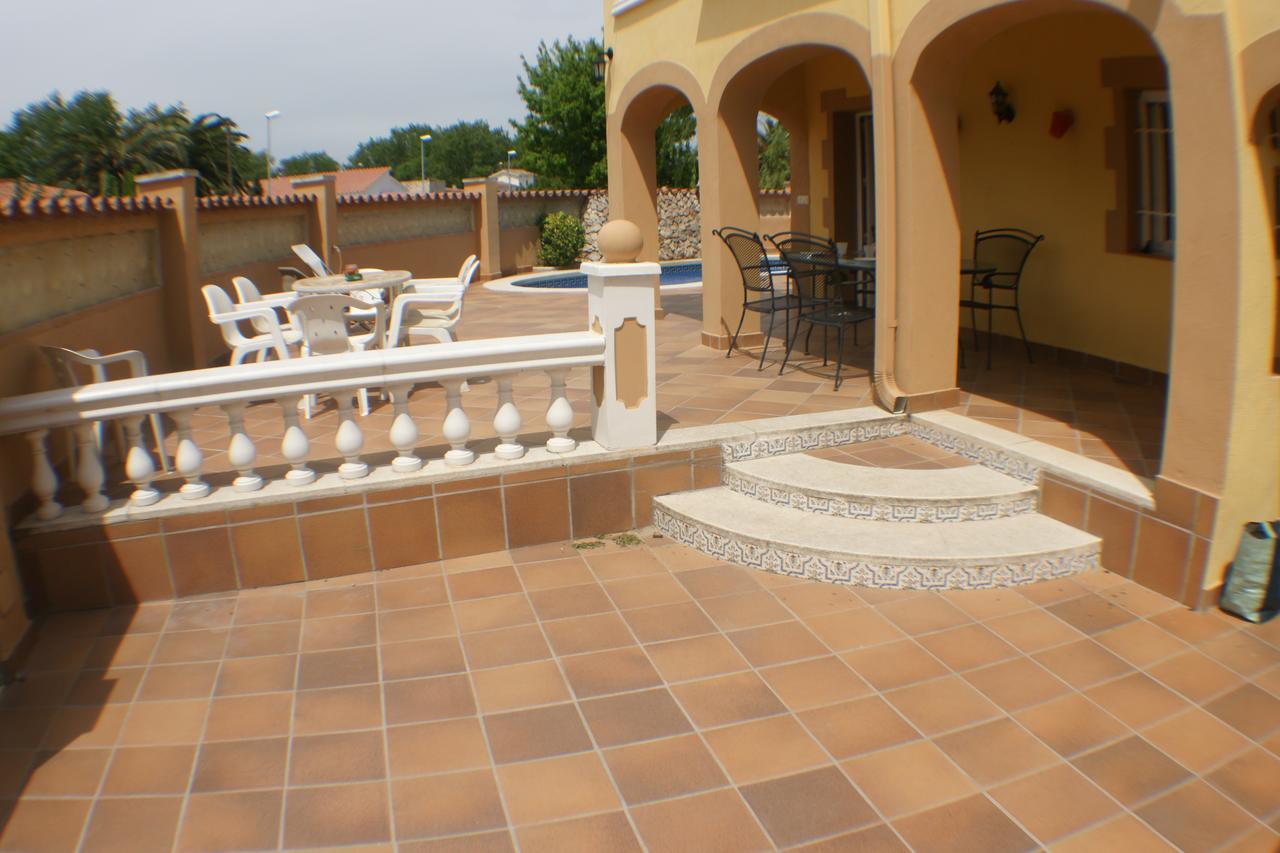 Goldhome - Carlit - Casa 9 Habitaciones, Piscina Privada, Sala De Juegos Empuriabrava Exteriör bild