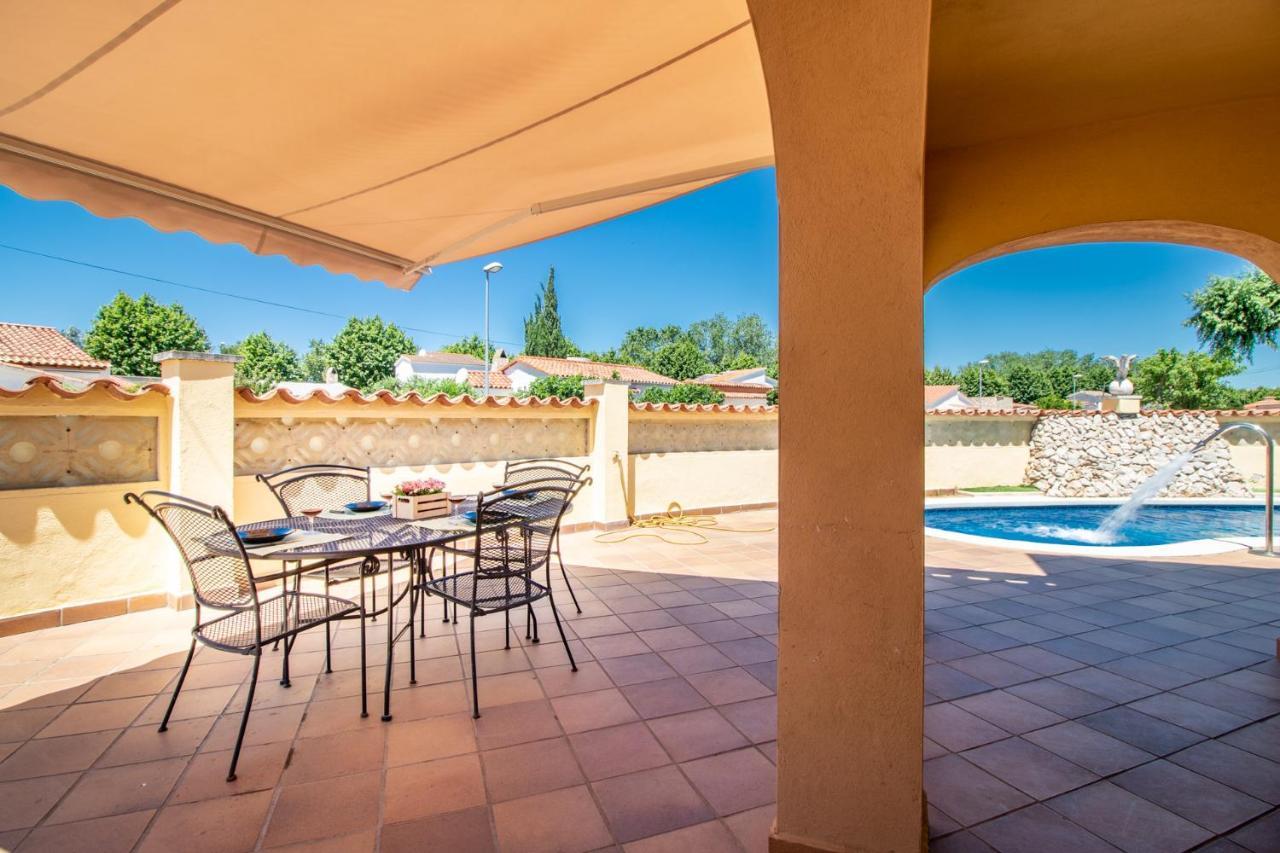 Goldhome - Carlit - Casa 9 Habitaciones, Piscina Privada, Sala De Juegos Empuriabrava Exteriör bild