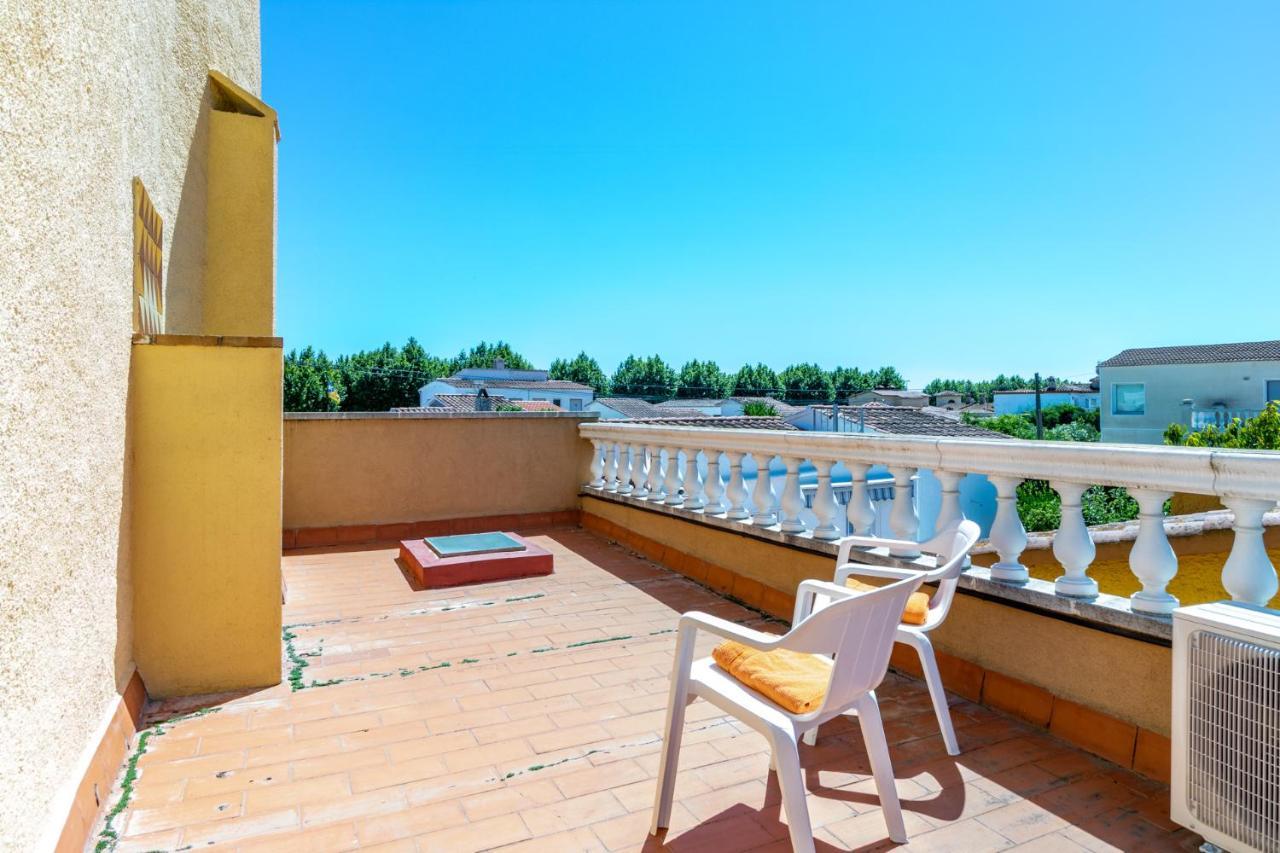 Goldhome - Carlit - Casa 9 Habitaciones, Piscina Privada, Sala De Juegos Empuriabrava Exteriör bild